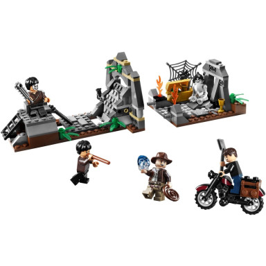 LEGO 7196 Bitwa na cmentarzu Chauchilla – zdjęcie