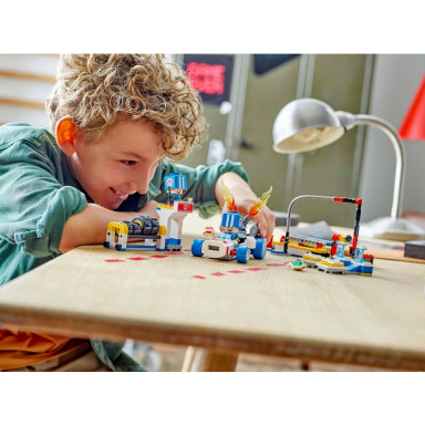 LEGO 72035 Super Mario Mario Kart – Toad i jego garaż – zdjęcie