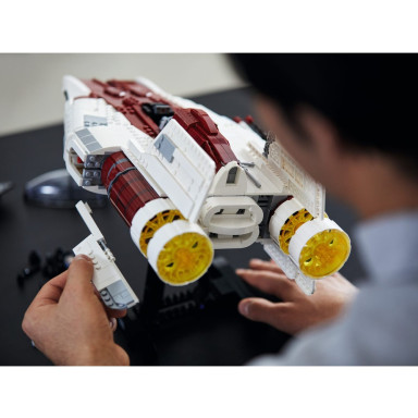 LEGO 75275 Star Wars Myśliwiec A-wing – zdjęcie