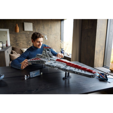 LEGO 75367 Star Wars Gwiezdny Niszczyciel typu Venator – zdjęcie