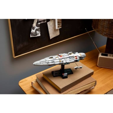 LEGO 75405 Star Wars Krążownik typu Home One – zdjęcie