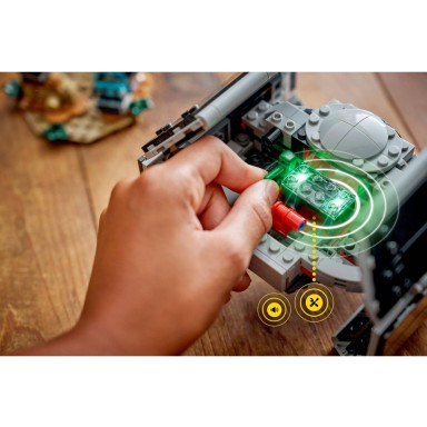 LEGO 75421 Star Wars SMART Play: Myśliwiec TIE Dartha Vadera – zdjęcie