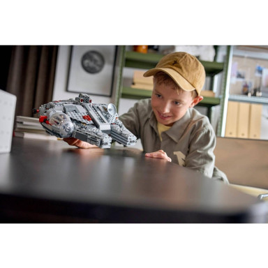 LEGO 75426 Star Wars SMART Play: Sokół Millennium – zdjęcie