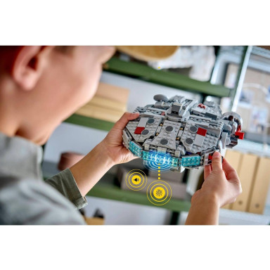 LEGO 75426 Star Wars SMART Play: Sokół Millennium – zdjęcie