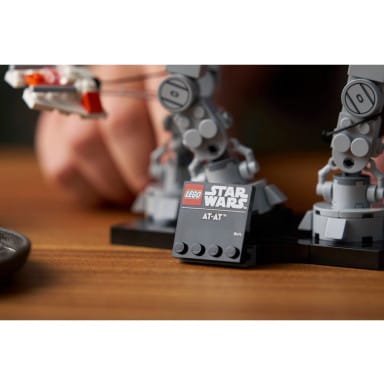 LEGO 75440 Star Wars AT-AT – zdjęcie