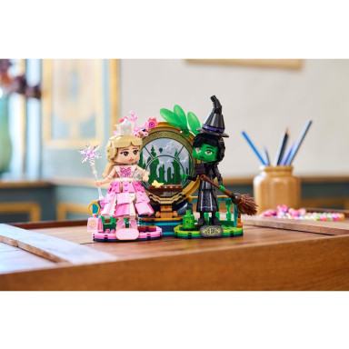 LEGO 75682 Wicked Figurki Elphaby i Glindy – zdjęcie
