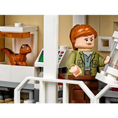 LEGO 75930 Jurassic World Atak indoraptora – zdjęcie