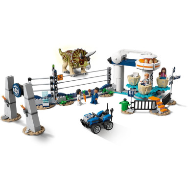 LEGO 75937 Jurassic World Atak triceratopsa – zdjęcie