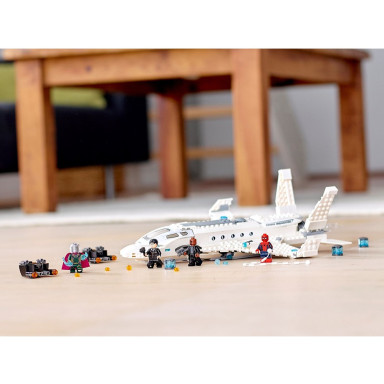 LEGO 76130 Marvel Super Heroes Odrzutowiec Starka i atak dronów – zdjęcie