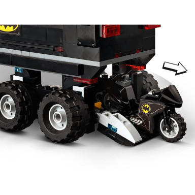 LEGO 76160 DC Comics Super Heroes Mobilna baza Batmana – zdjęcie