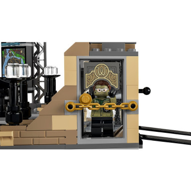LEGO 76183 Jaskinia Batmana: pojedynek z Człowiekiem-zagadką – zdjęcie