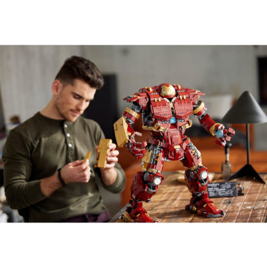 LEGO 76210 Marvel Hulkbuster – zdjęcie