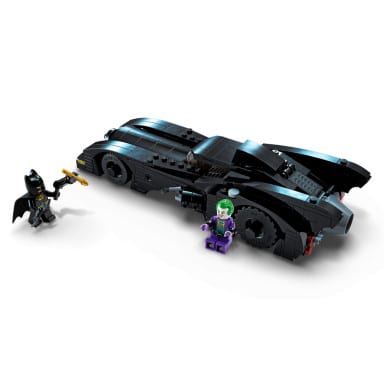 LEGO 76224 DC Batmobil: Pościg Batmana za Jokerem – zdjęcie