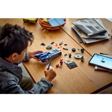 LEGO 76274 DC Batman z batmobilem kontra Harley Quinn i Mr. Freeze – zdjęcie
