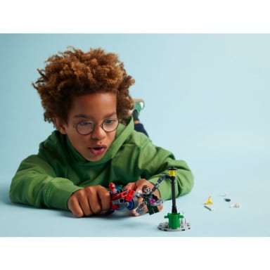 LEGO 76275 Marvel Pościg na motocyklu: Spider-Man vs. Doc Ock – zdjęcie