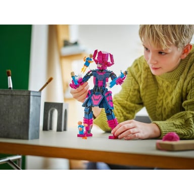 LEGO 76316 Marvel Figurka Fantastycznej Czwórki kontra Galactus – zdjęcie
