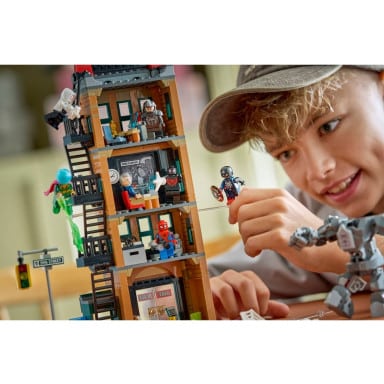 LEGO 76342 Marvel Spider-Man kontra Mysterio: Daily Bugle – zdjęcie