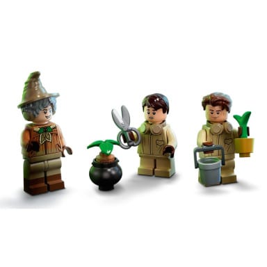 LEGO 76384 Harry Potter Chwile z Hogwartu: zajęcia z zielarstwa – zdjęcie