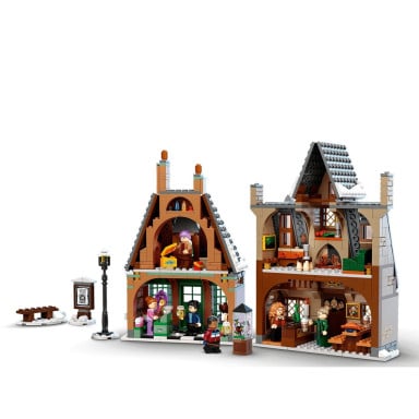LEGO 76388 Harry Potter Wizyta w wiosce Hogsmeade – zdjęcie