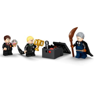 LEGO 76395 Harry Potter Hogwart: Pierwsza lekcja latania – zdjęcie