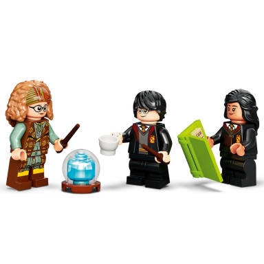 LEGO 76396 Harry Potter Chwile z Hogwartu: zajęcia z wróżbiarstwa – zdjęcie
