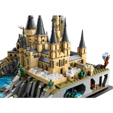 LEGO 76419 Harry Potter Zamek Hogwart i błonia – zdjęcie
