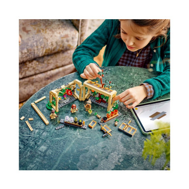 LEGO 76445 Harry Potter Zamek Hogwart: zajęcia z zielarstwa – zdjęcie