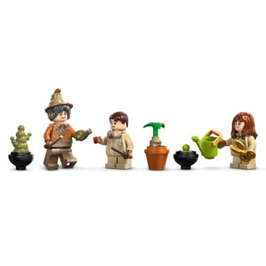 LEGO 76445 Harry Potter Zamek Hogwart: zajęcia z zielarstwa – zdjęcie