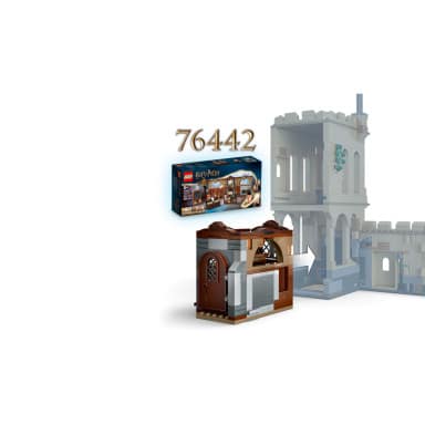 LEGO 76447 Harry Potter Zamek Hogwart: lekcja latania na miotle – zdjęcie