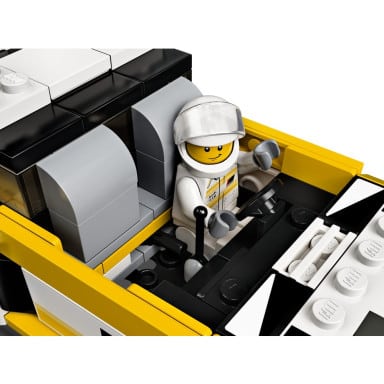LEGO 76897 Speed Champions 1985 Audi Sport quattro S1 – zdjęcie