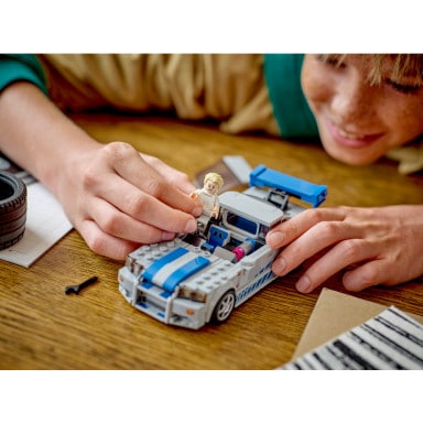 LEGO 76917 Speed Champions Nissan Skyline GT-R (R34) z filmu „Za szybcy, za wściekli” – zdjęcie