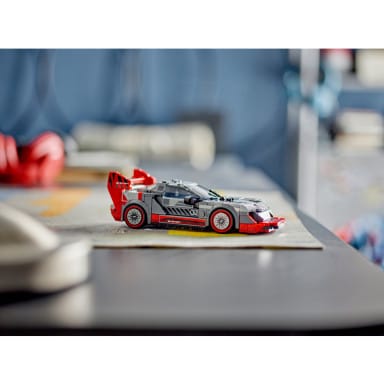 LEGO 76921 Speed Champions Wyścigowe Audi S1 E-tron Quattro – zdjęcie