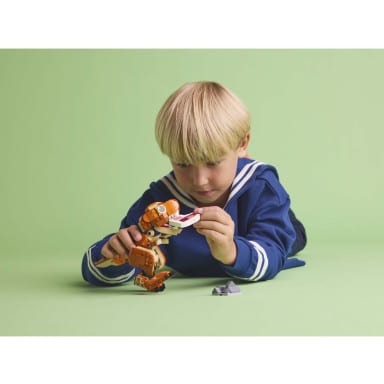 LEGO 76967 Jurassic World Tyranozaur Mały – zdjęcie