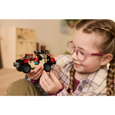 LEGO 76972 Jurassic World Ucieczka terenówką przed raptorem – zdjęcie