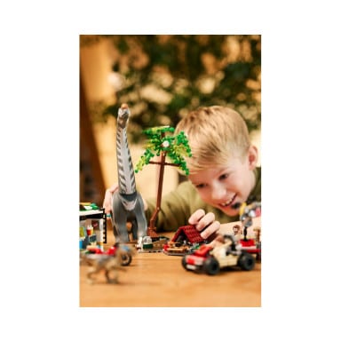 LEGO 76973 Jurassic World Na tropie tytanozaura i raptora – zdjęcie