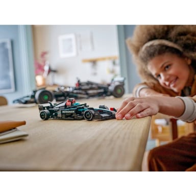 LEGO 77244 Speed Champions Bolid F1 Mercedes-AMG W15 – zdjęcie