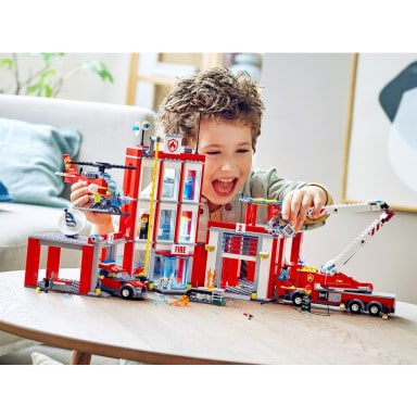 LEGO 77944 City Remiza strażacka — kwatera główna – zdjęcie