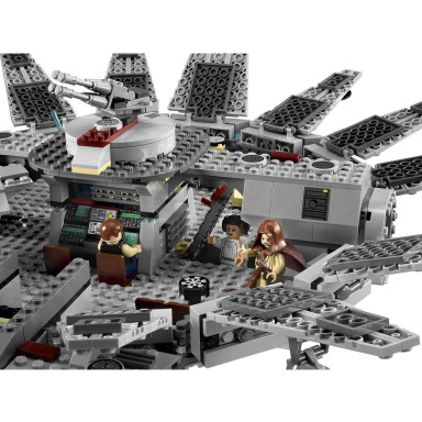 LEGO 7965 Star Wars Millennium Falcon – zdjęcie