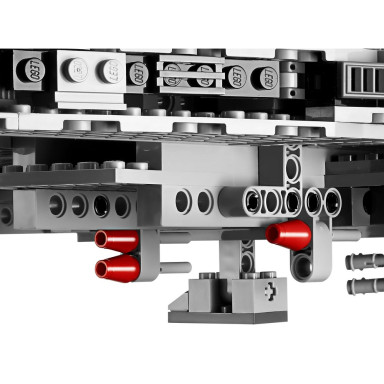 LEGO 7965 Star Wars Millennium Falcon – zdjęcie