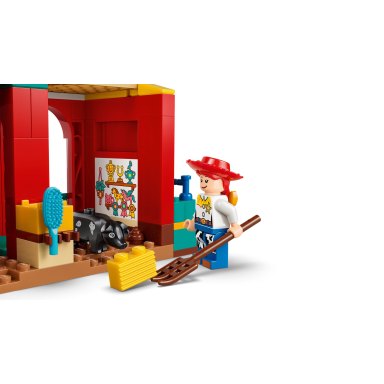 LEGO 43304 Toy Story Konne ranczo Blaze’a – zdjęcie