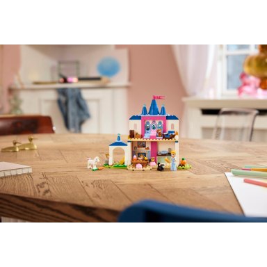 LEGO 43283 Disney Princess Zamek Kopciuszka i jej zwierzęcych przyjaciół – zdjęcie