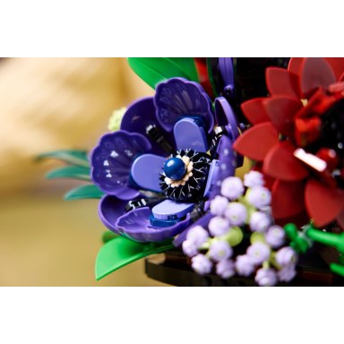 LEGO 11513 Botanicals Kompozycja z ciemnych kwiatów – zdjęcie