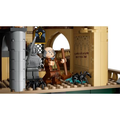 LEGO 76473 Harry Potter Zamek Hogwart: Wschodnie skrzydło – zdjęcie