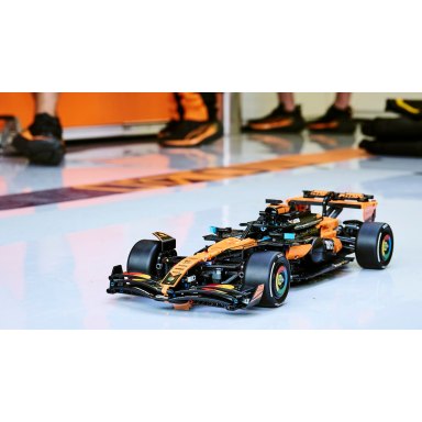 LEGO 42228 Technic Bolid McLaren MCL39 F1 – zdjęcie