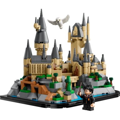 LEGO 40975 Harry Potter Minizamek Hogwart – zdjęcie
