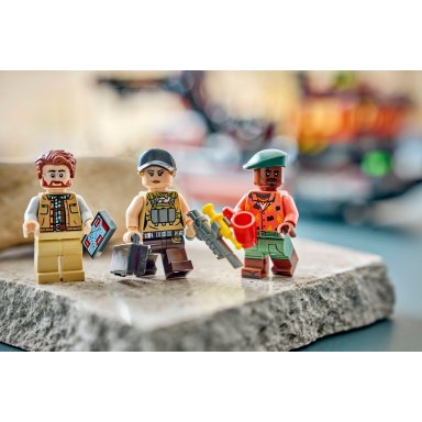 LEGO 77983 Jurassic World Atak mozazaura na łódź – zdjęcie