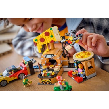 LEGO 60496 City Dostawa pizzy z pojazdami – zdjęcie