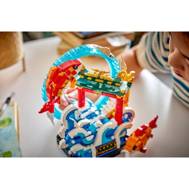 LEGO 80120 Chinese Traditional Festivals Karp przeskakujący przez Smoczą Bramę – zdjęcie