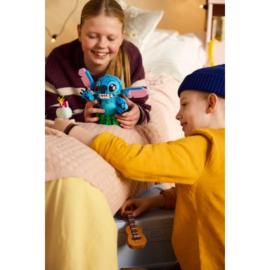 LEGO 43296 Disney Stitch i Strupka – zdjęcie