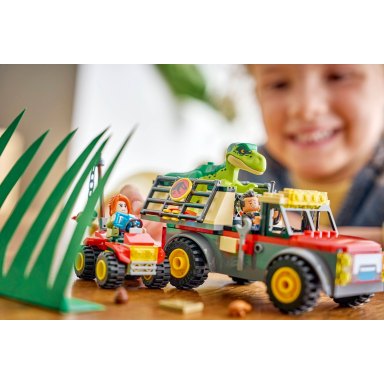 LEGO 77978 Jurassic World Ciężarówka do transportu młodego tyranozaura – zdjęcie